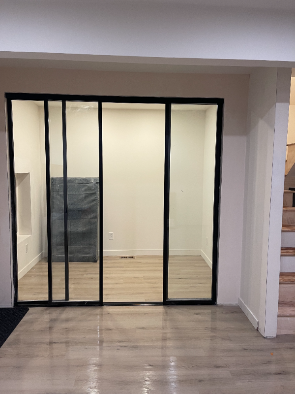 1246 S Clarkson St - Photo 2 of 8