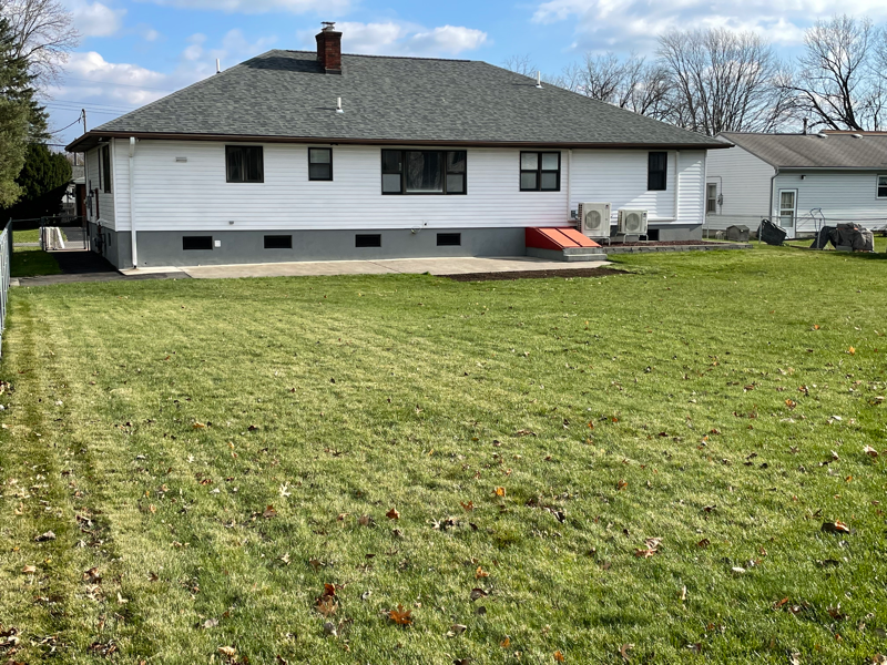 315 Snyder Ave - Photo 2 of 24