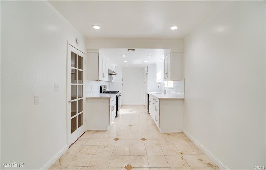 602 Sinclair Ave - Photo 2 of 10