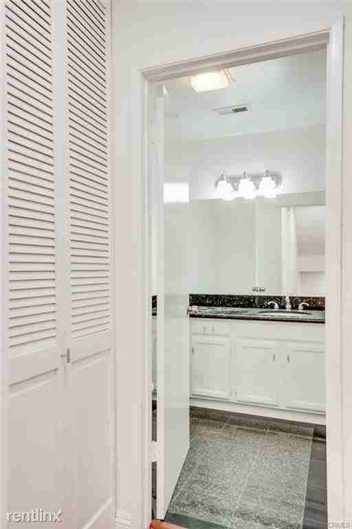 602 Sinclair Ave - Photo 3 of 10