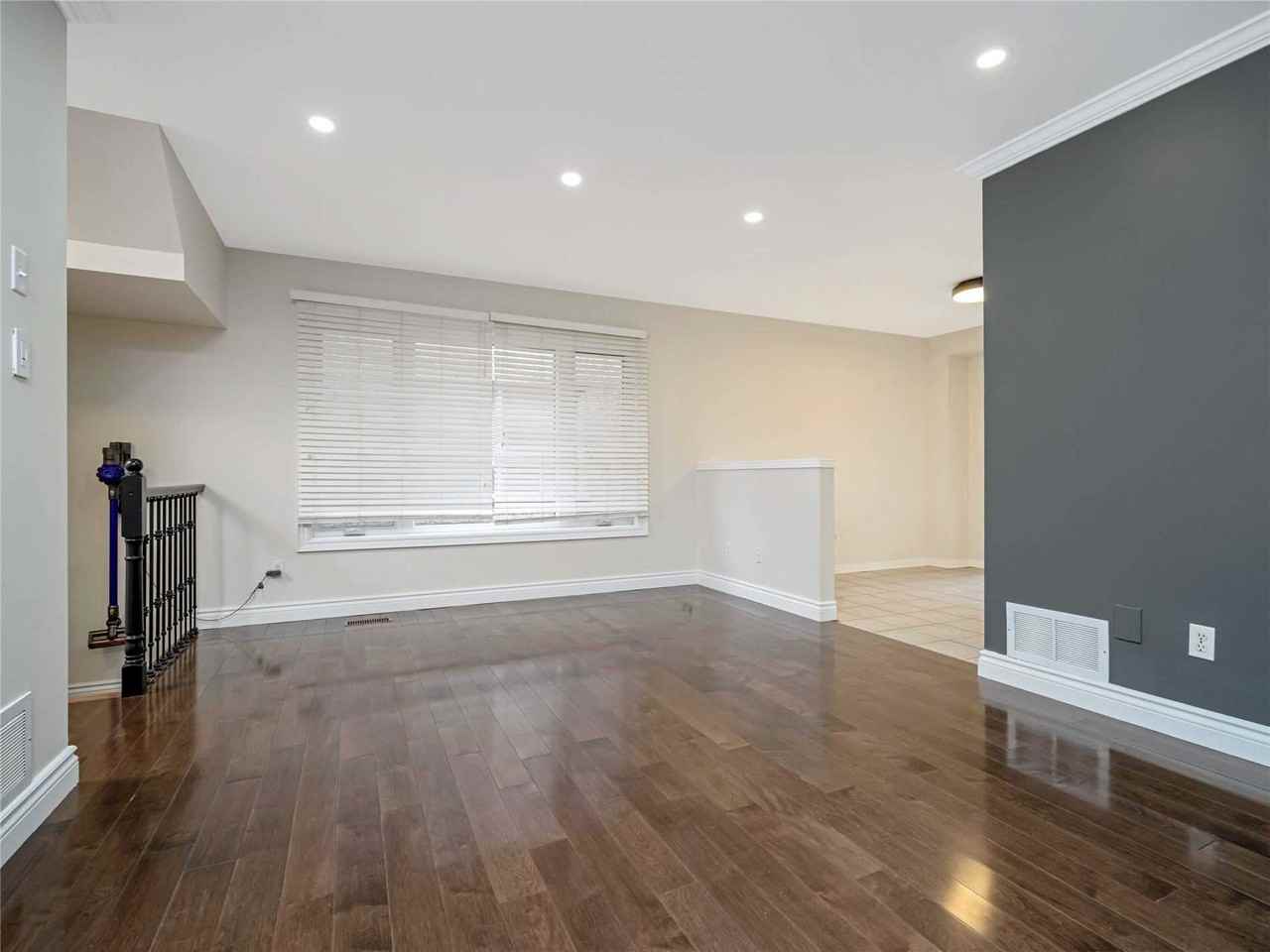 2143 Shady Glen Road - Photo 2 of 21