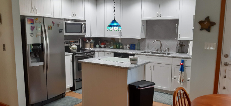 27 1/2 Elm St - Photo 2 of 10