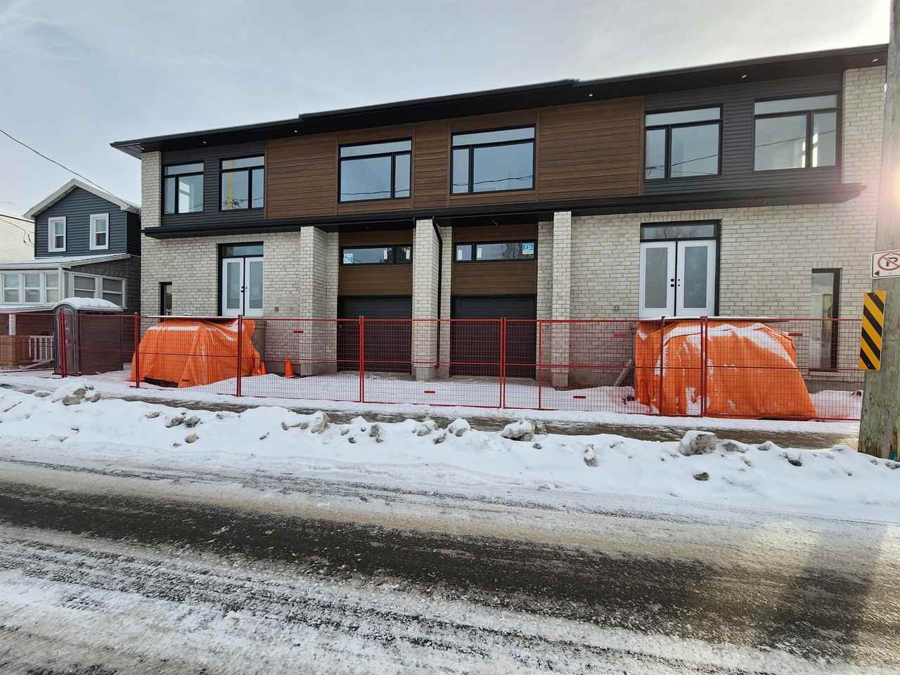 144 Montfort Apartments in Vanier, Ottawa, ON K1L None Zumper