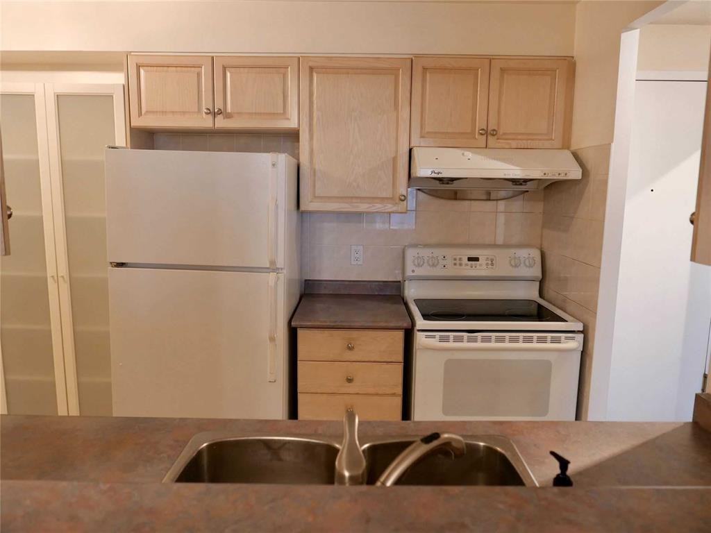 1883 McNicoll Avenue #1016 - Photo 3 of 17