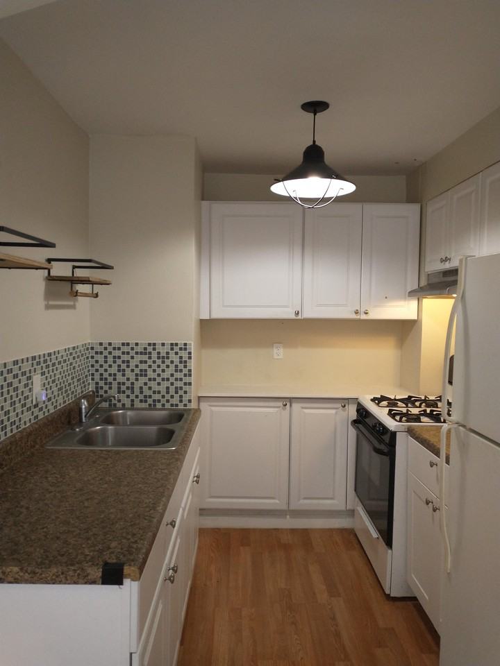 166 Crowley Avenue - 6 - 170 Upper #6 - Photo 3 of 11