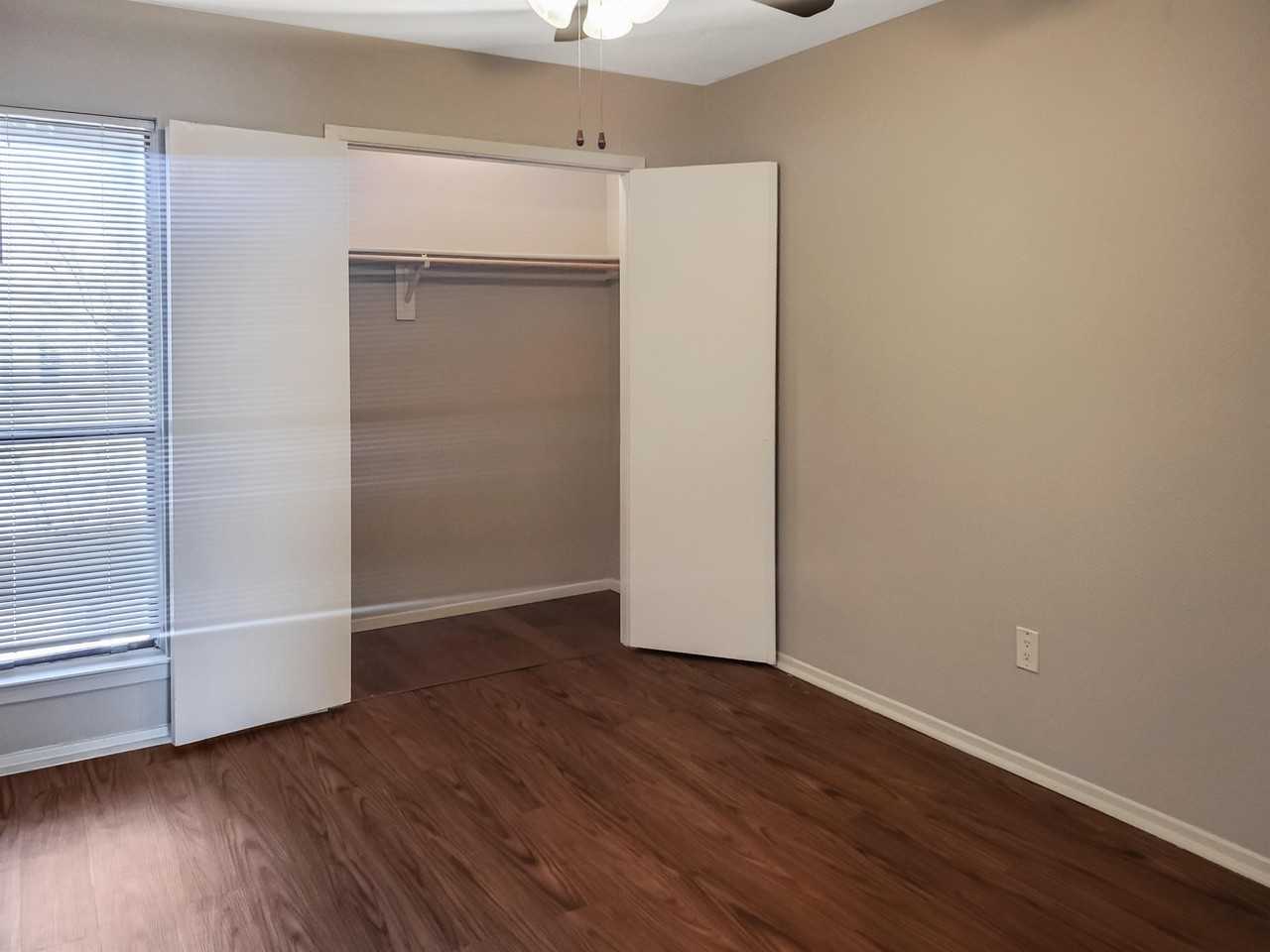 302 Manuel Dr #B - Photo 5 of 8