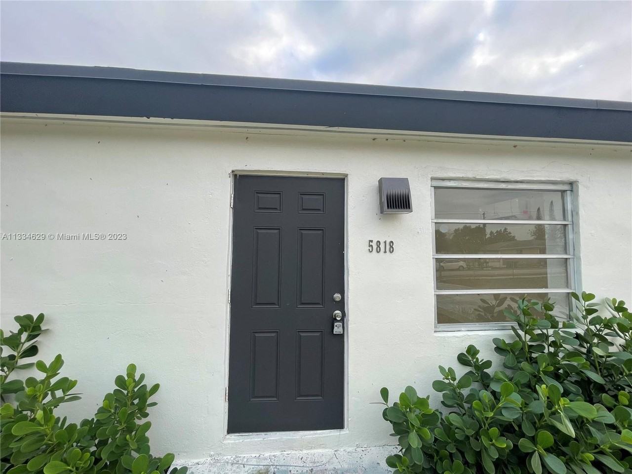 5818 Wiley St #5818 - Photo 3 of 8