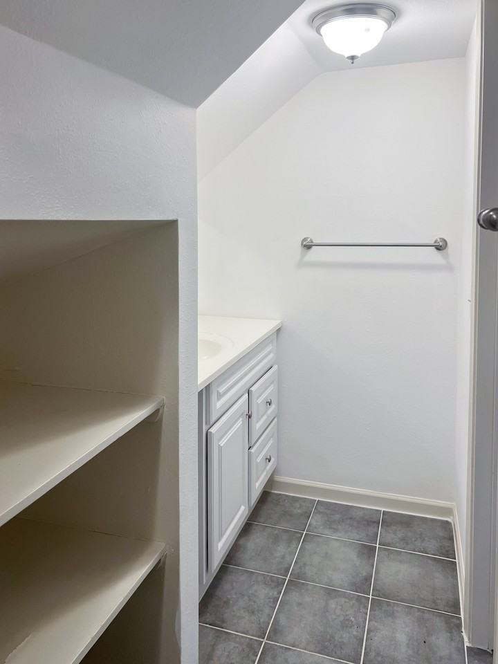 Sharpcrest Street - Photo 6 of 16