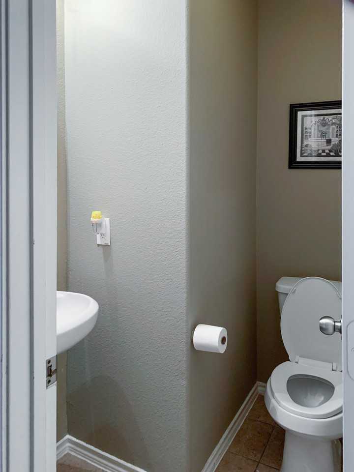 Thornhollow Dr - Photo 2 of 17