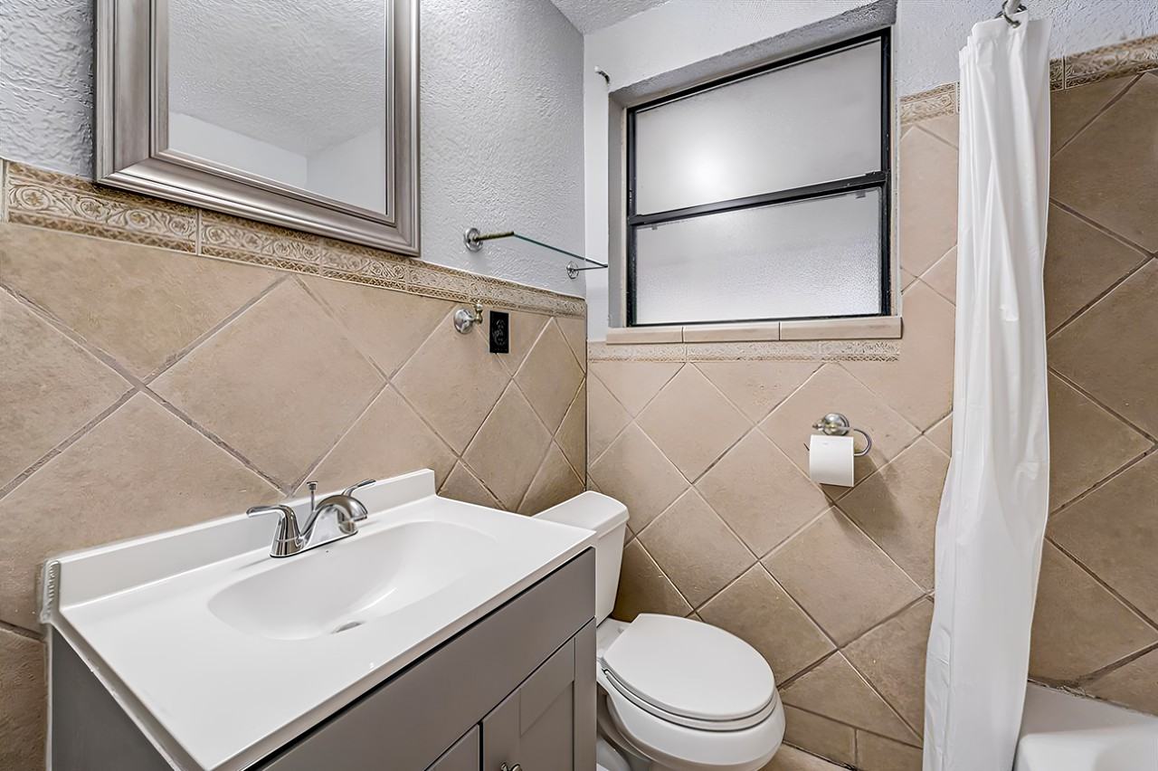 Norde Dr W - Photo 3 of 10