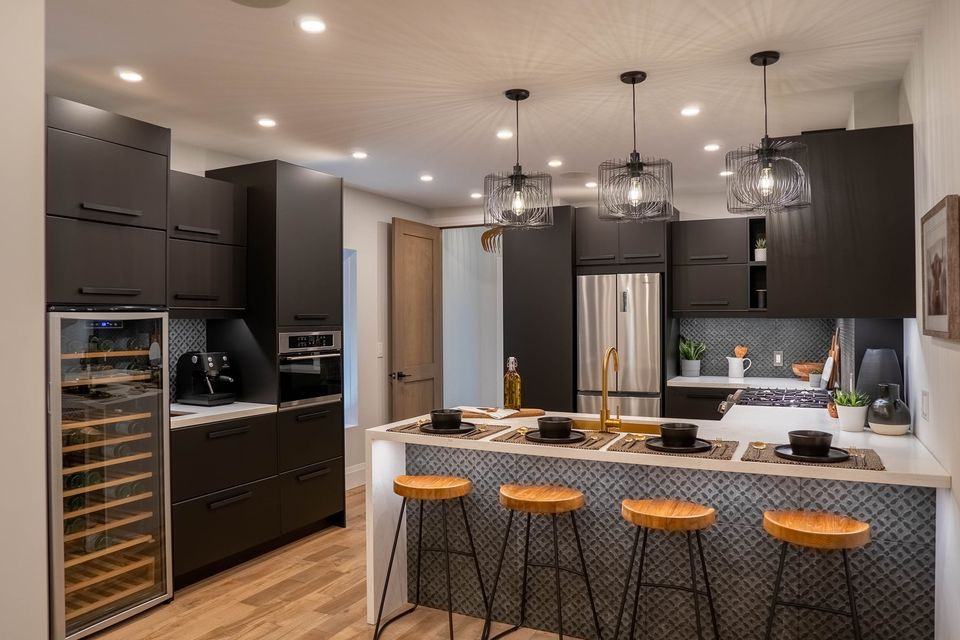 166 Oakmount Road #Main - Photo 3 of 20