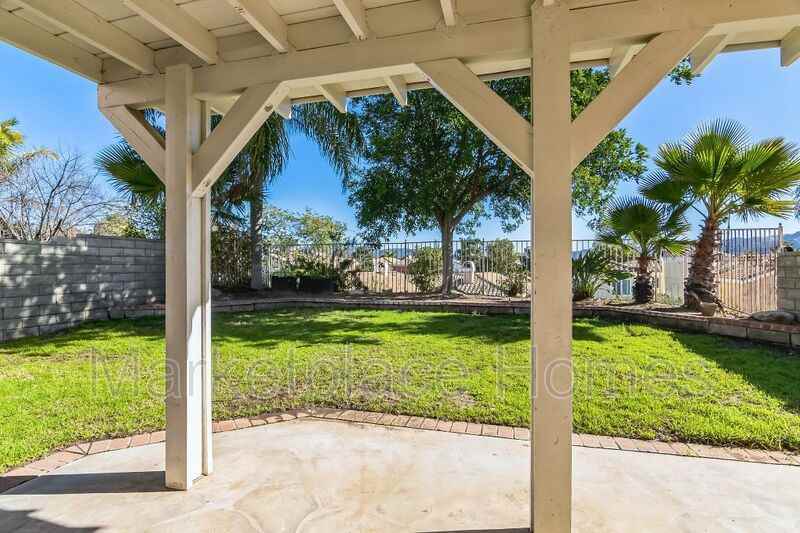 25830 Browning Pl - Photo 3 of 26