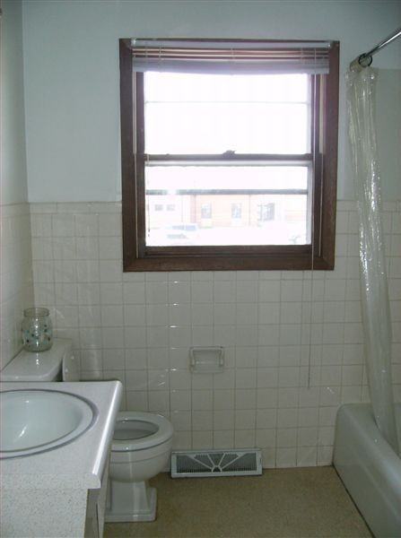 301 E Cleveland St - Photo 2 of 6