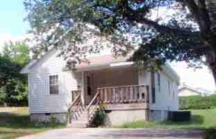 featured image of 310 W Austin St #1