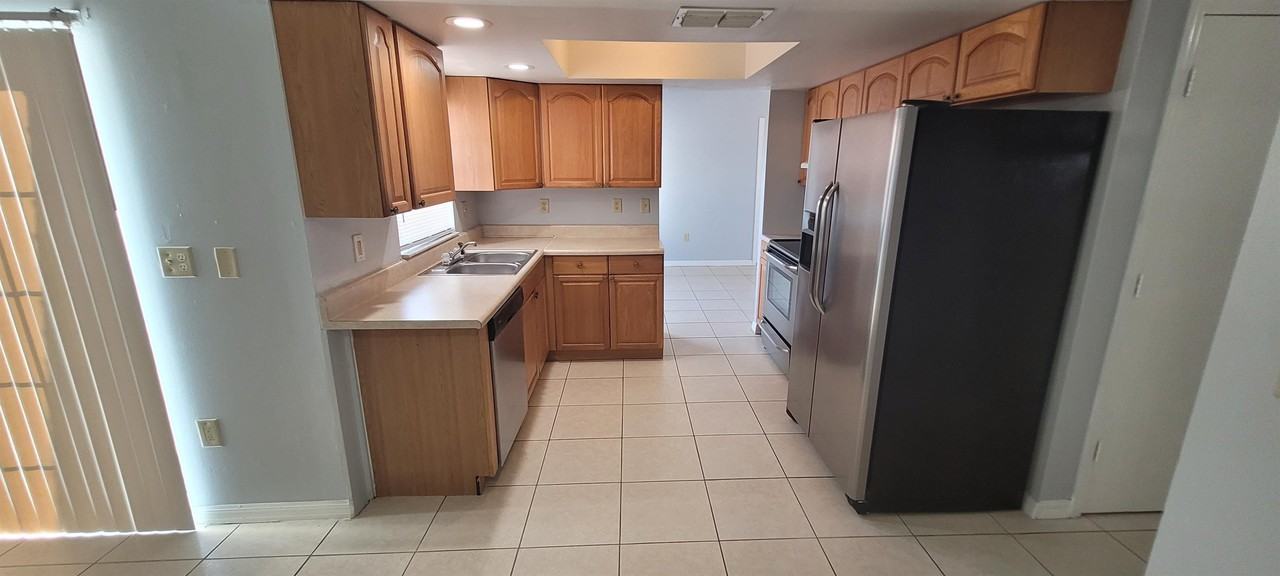 324 Clearwater Ln #1 - Photo 6 of 30