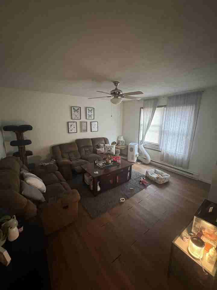 140 1/2 Lorentz St #B - Photo 4 of 15