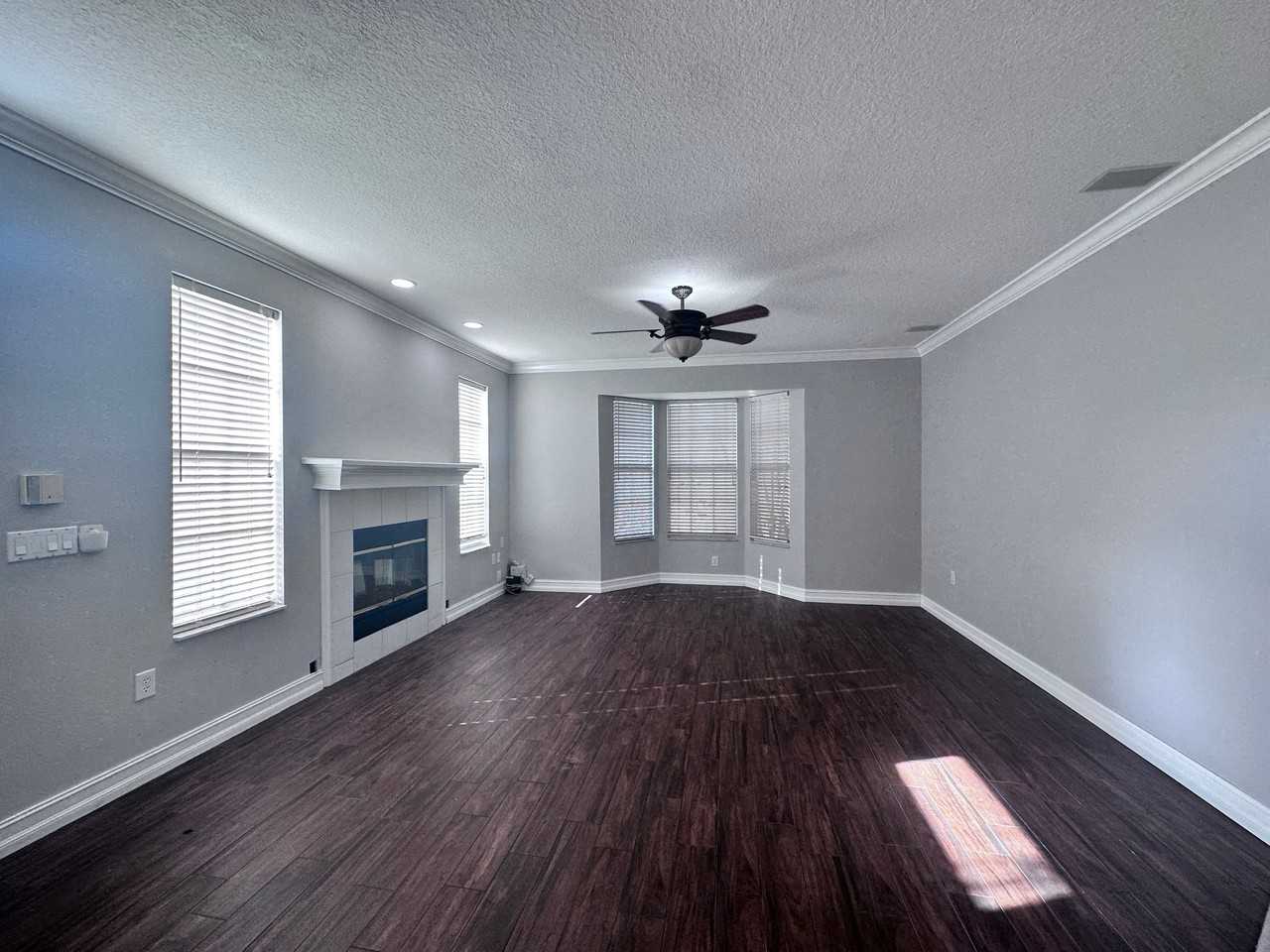 2656 Sabal Springs Dr #6 - Photo 4 of 24