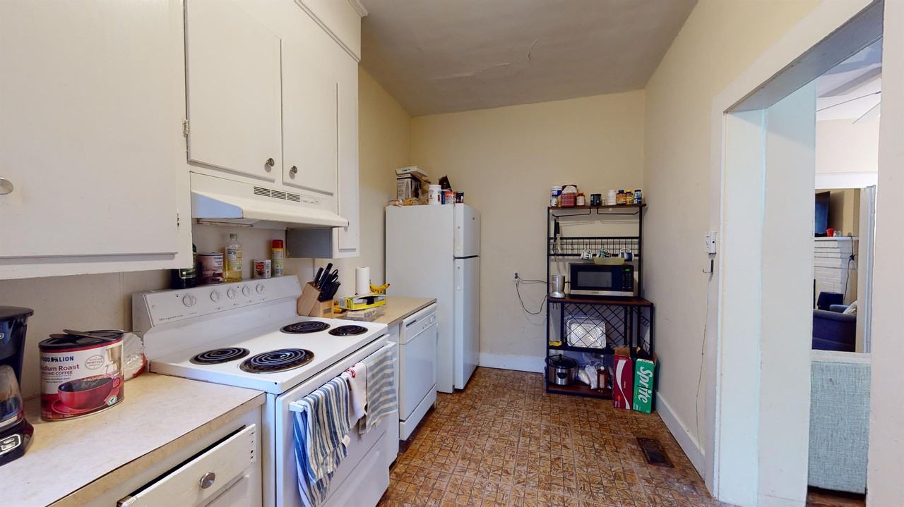 1617 Heyward St #1 - Photo 3 of 10