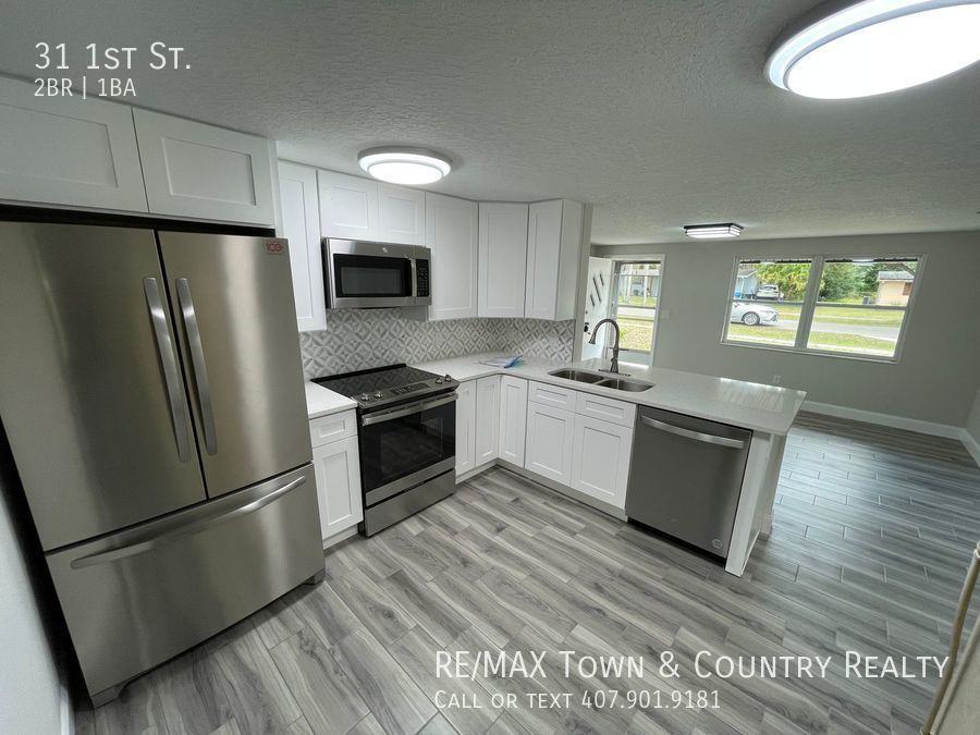 31 1st St - Photo 3 of 12