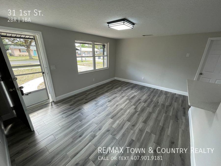 31 1st St - Photo 4 of 12