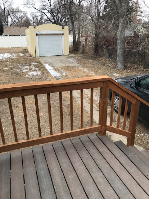 812 Lincoln St - Photo 2 of 7