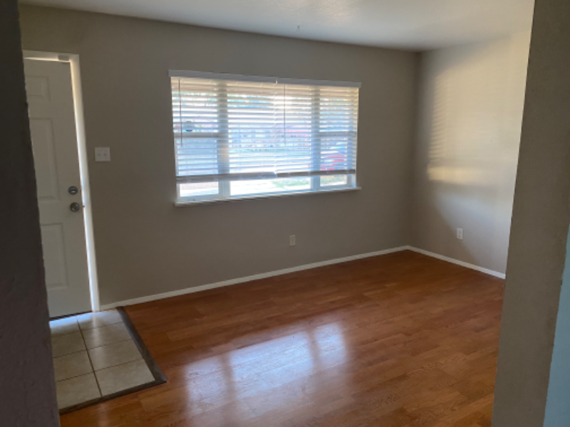 309 Circle Dr - Photo 2 of 17