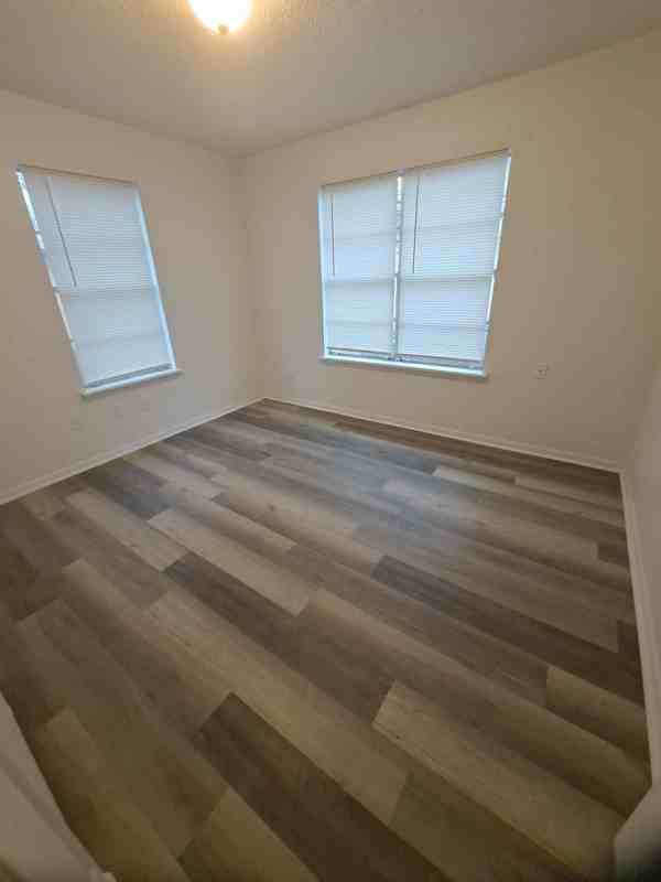 800 2nd St - Photo 2 of 10