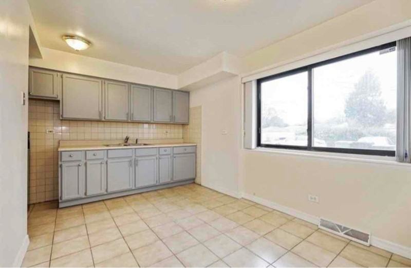 2258 E 103rd St - Photo 4 of 9