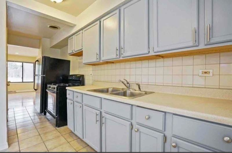 2258 E 103rd St - Photo 5 of 9