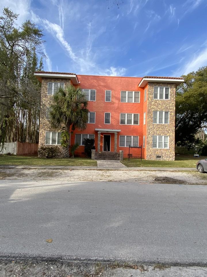 401 Niblick WayUnit 2 #2 - Photo 3 of 5