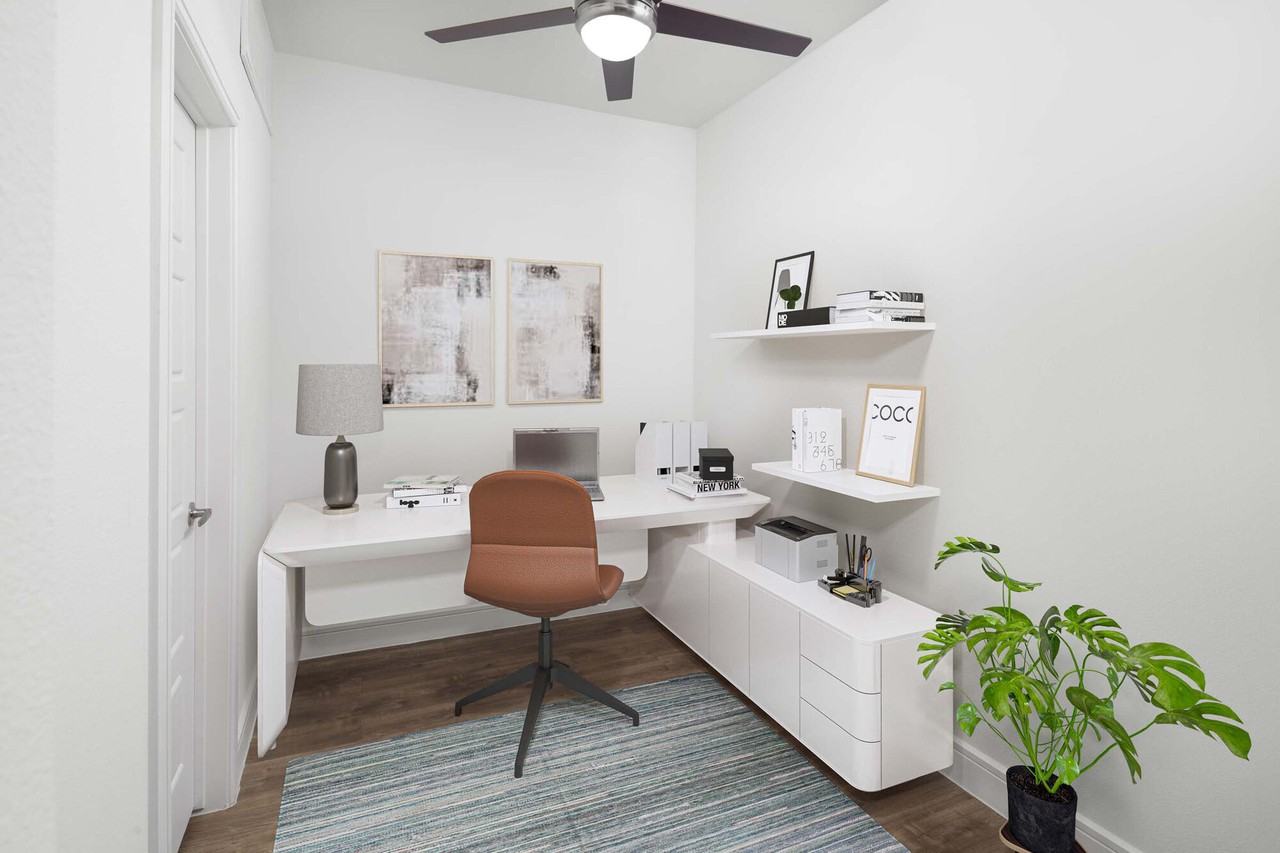 Camden Greenville - Photo 5 of 50