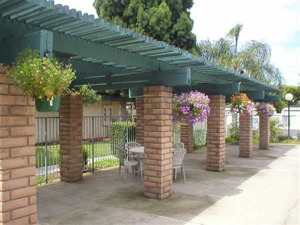 Bullard Gardens - Photo 2 of 6