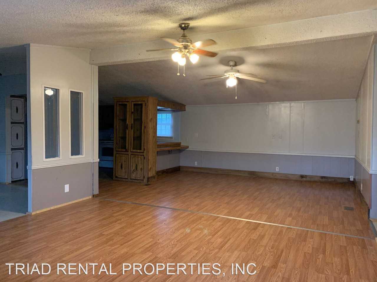 108 Sand Dr - Photo 3 of 19