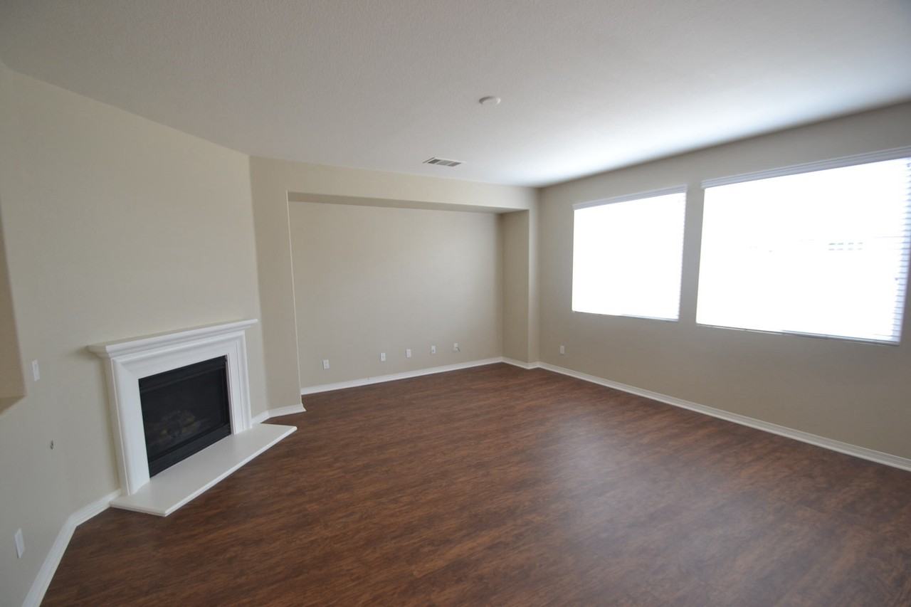 820 Anira Ct - Photo 3 of 7