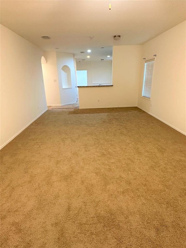 8218 Nagy Hill St - Photo 2 of 8