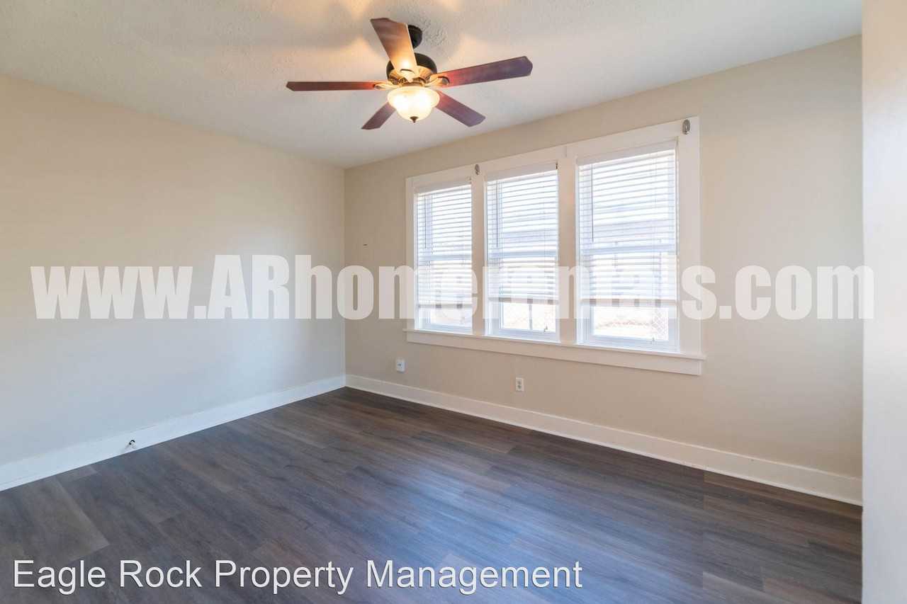 1704 Caldwell St - Photo 3 of 11