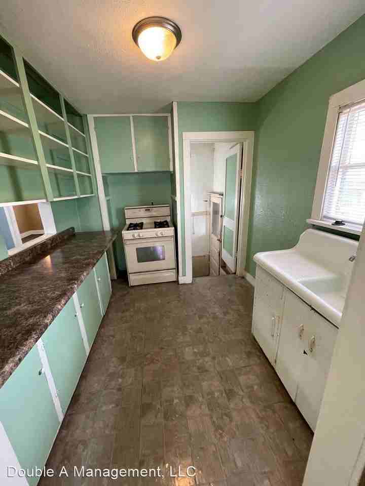 320 Bellefontaine St