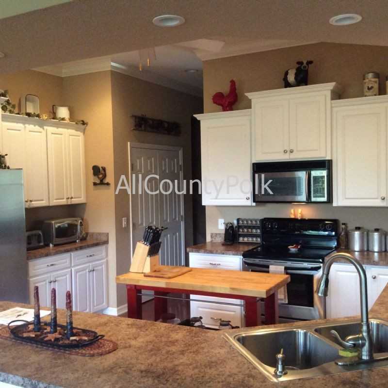 255 Bayberry Dr - Photo 3 of 4