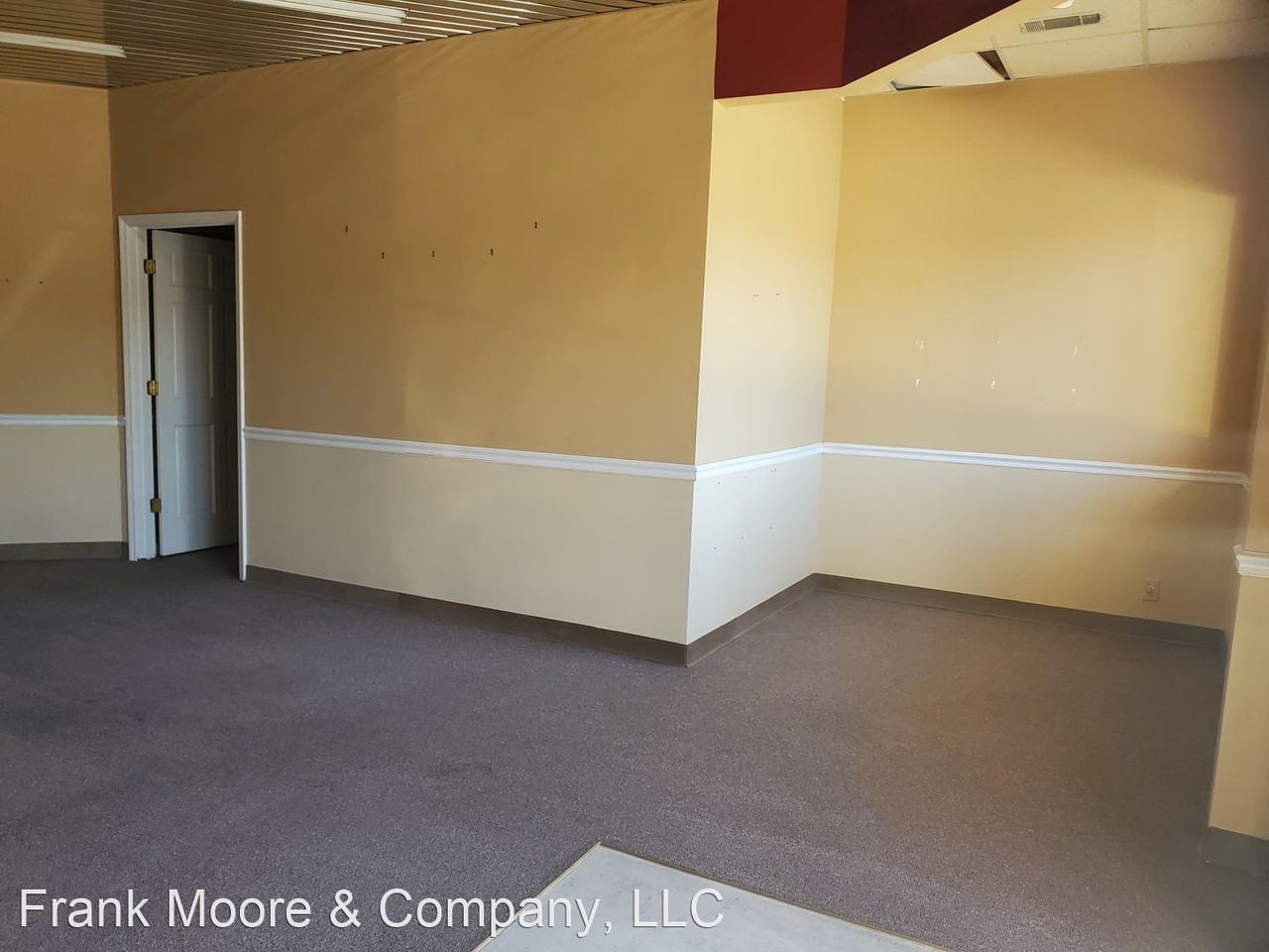 5206 Waters Ave - Photo 3 of 14