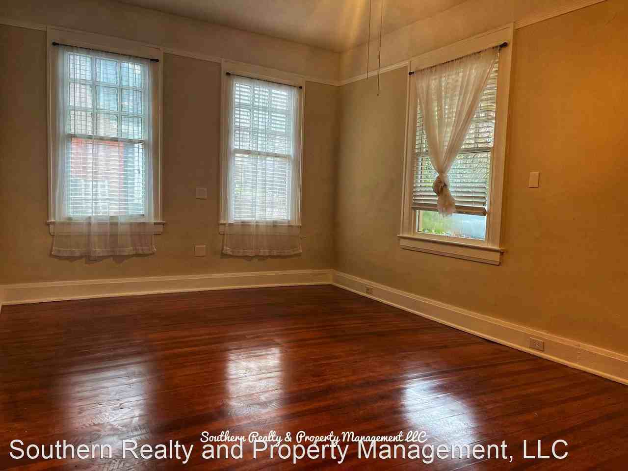 425 Clanton Ave - Photo 2 of 15