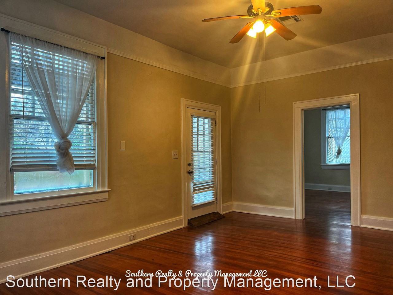 425 Clanton Ave - Photo 3 of 15