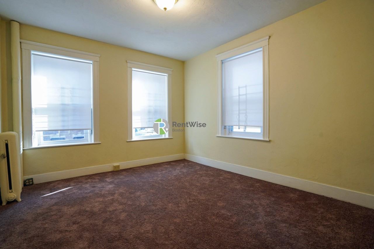 165 Kelton St #14