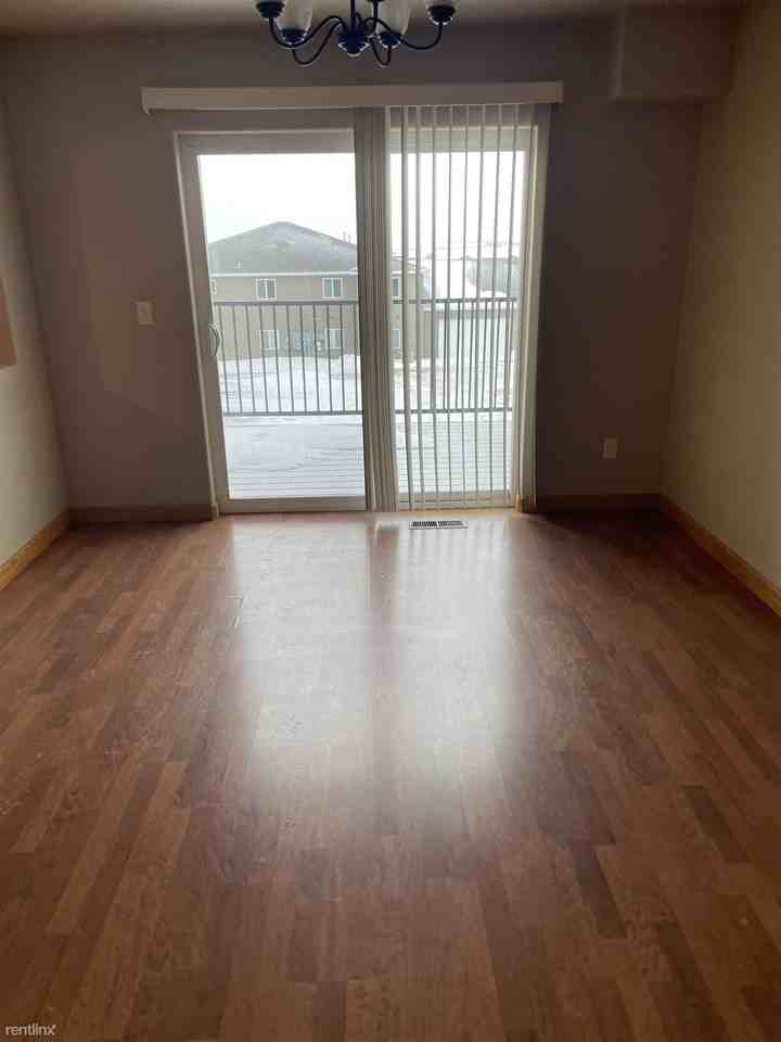 1034 Jerry Ln - Photo 3 of 8