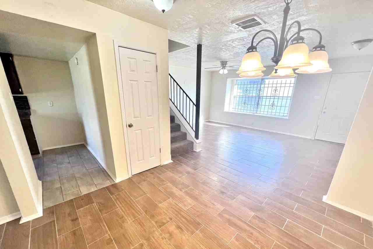 6983 Chasewood Dr - Photo 2 of 23