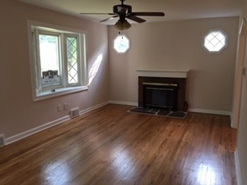 632 Parkview Ave - Photo 3 of 17