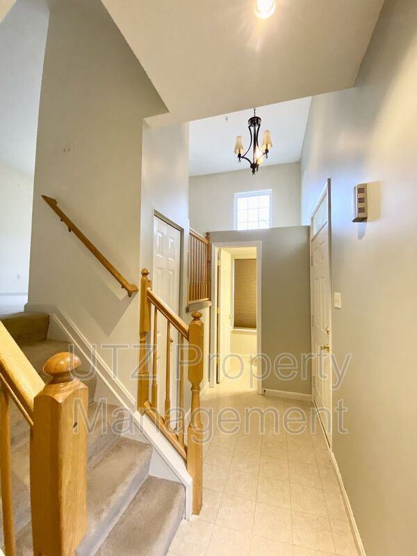 229 Lodestone Ct - Photo 3 of 24