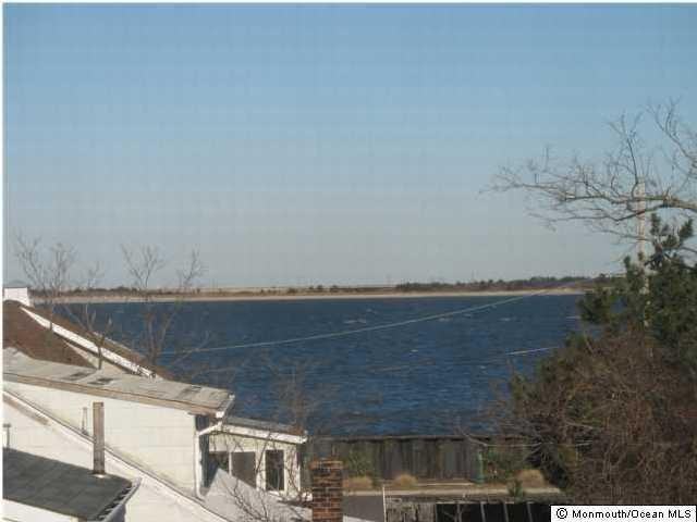 21 Waterwitch Ave - Photo 2 of 25