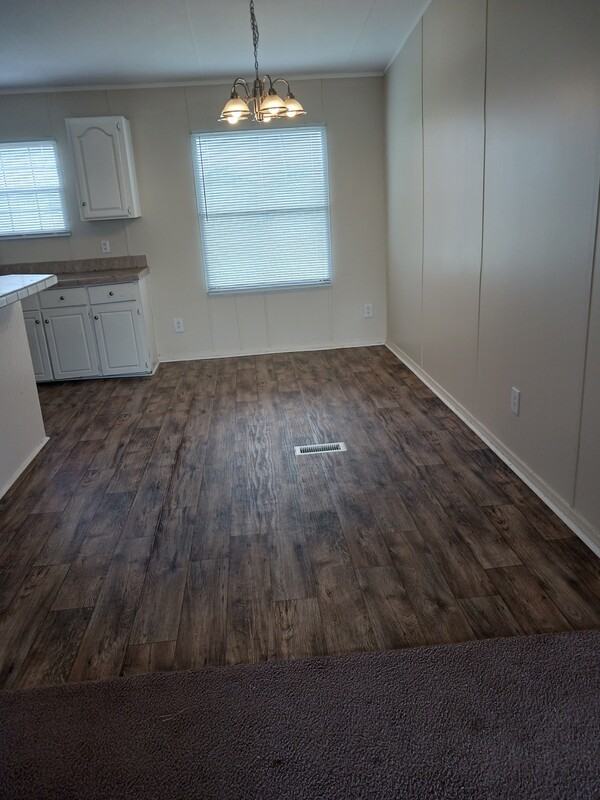 6108 Hawk Ct - Photo 3 of 12