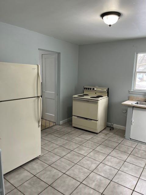 5 E Isabella Ave - Photo 2 of 5
