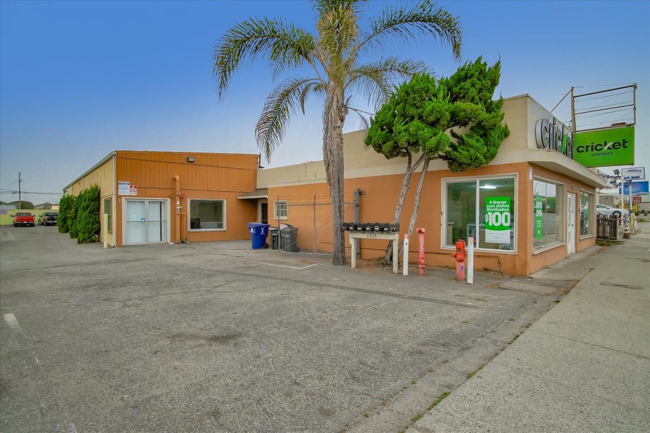 1715 Freedom Blvd - Photo 2 of 11